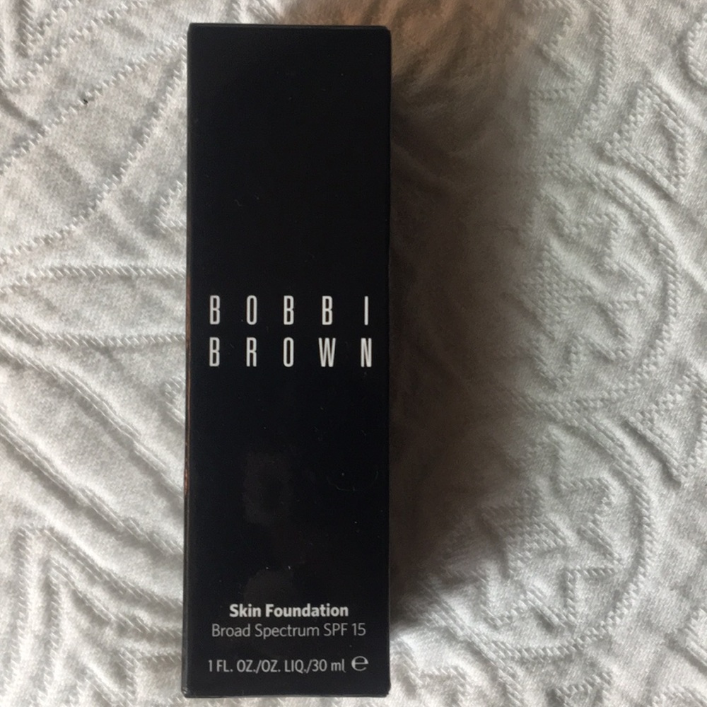 Brand new Bobbi Brown skin foundation